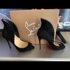 Size 39 Christian Louboutin’s